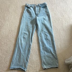 Abercrombie: The 90’s Relaxed Jean High Rise